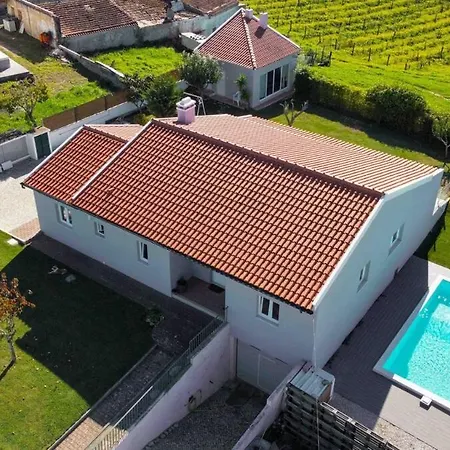 Vakantiehuis Toninha Family House - Salt Water Pool Sesimbra