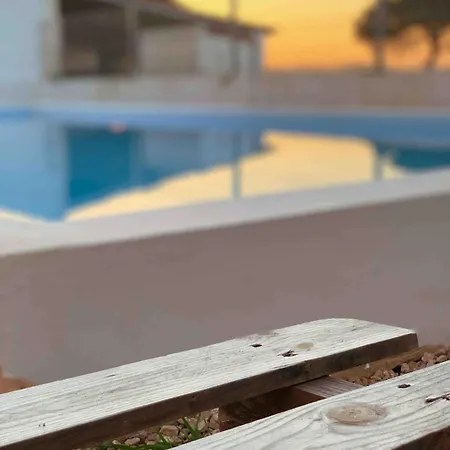 Vakantiehuis Toninha Family House - Salt Water Pool