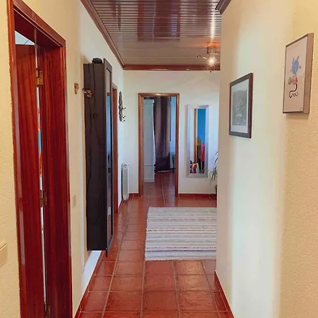 Toninha Family House - Salt Water Pool Vakantiehuis