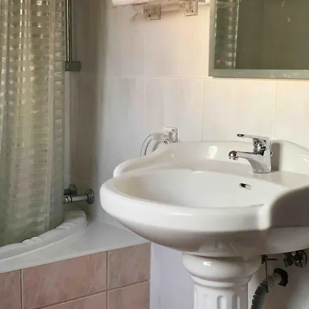 Vakantiehuis Toninha Family House - Salt Water Pool *